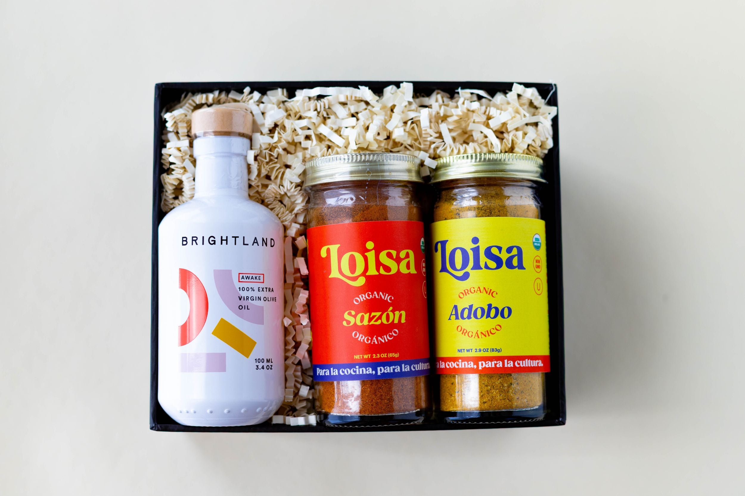 boxed-in-black-sazon-gift-set.